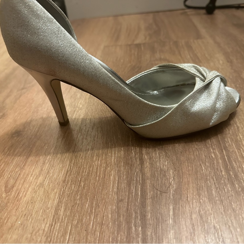 Silver sparkly Open Toe heels formal sparkles - Picture 8 of 9